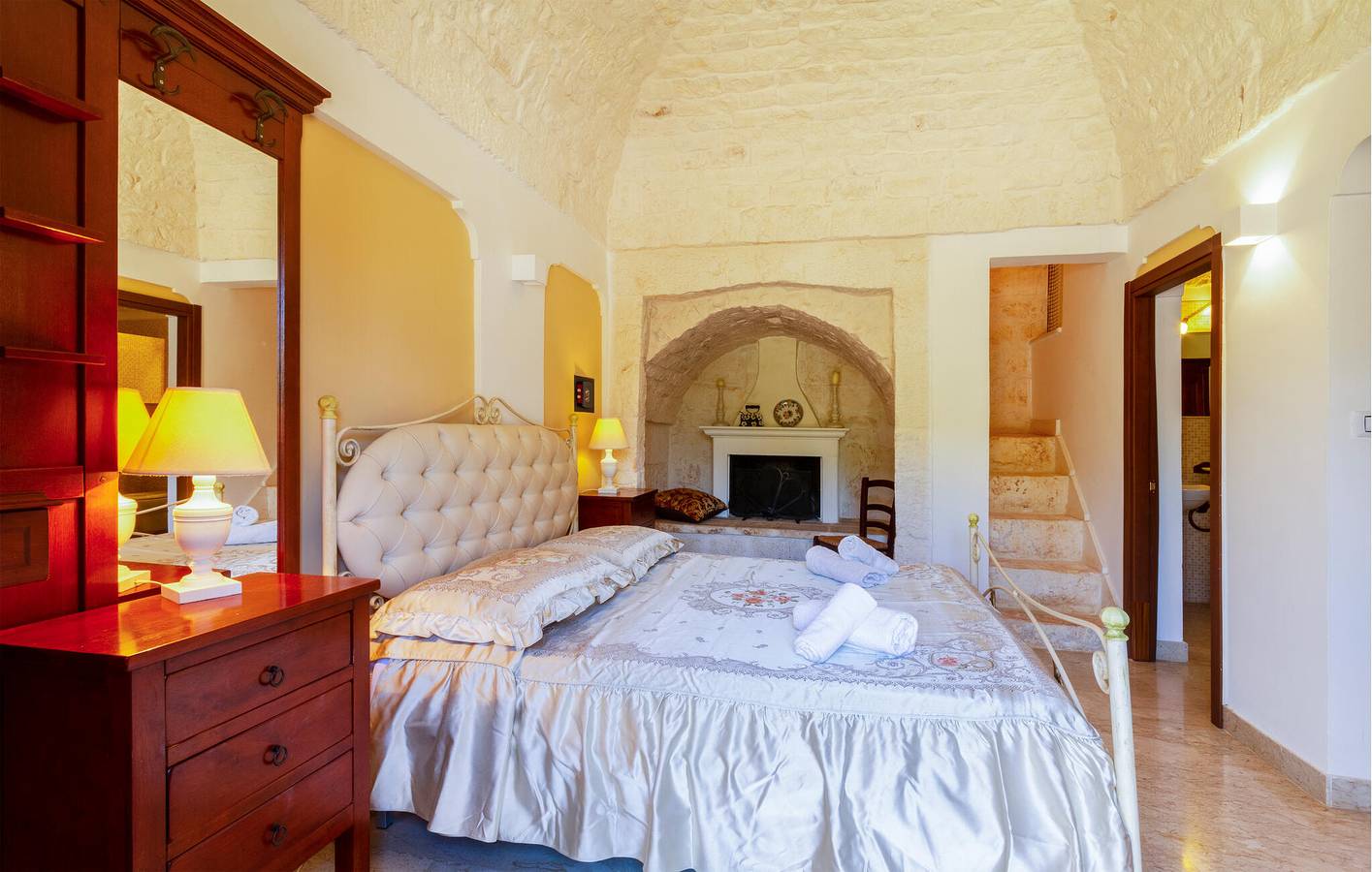 Appartement confortable avec piscine, parking, terrasse et climatisation - près de Zavorra EnoFishBar in Ostuni, Salento
