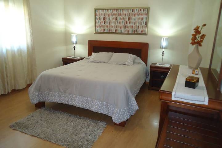 Entire apartment, Spacious house in Angra do Heroísmo, Terceira Island. Azores in São Bento (Terceira Island), São Bento