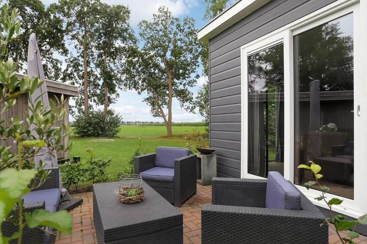 Ferienhaus für 4 Personen, mit Terrasse und Garten sowie Ausblick in Oosterwolde
