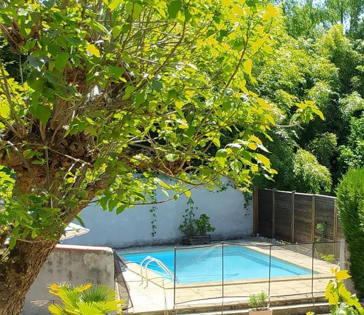 Location de vacances pour 4 personnes, avec vue ainsi que piscine et jardin à Bellerive-sur-Allier - 2