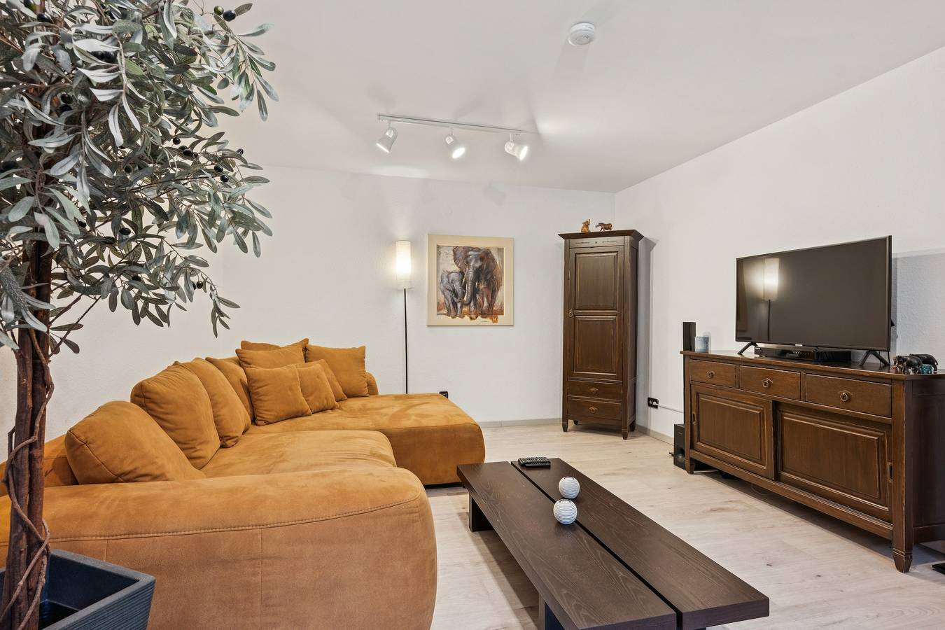 Appartement indépendant avec terrasse et Wi-Fi dans un cadre idyllique in Neckarbischofsheim, Kraichgau
