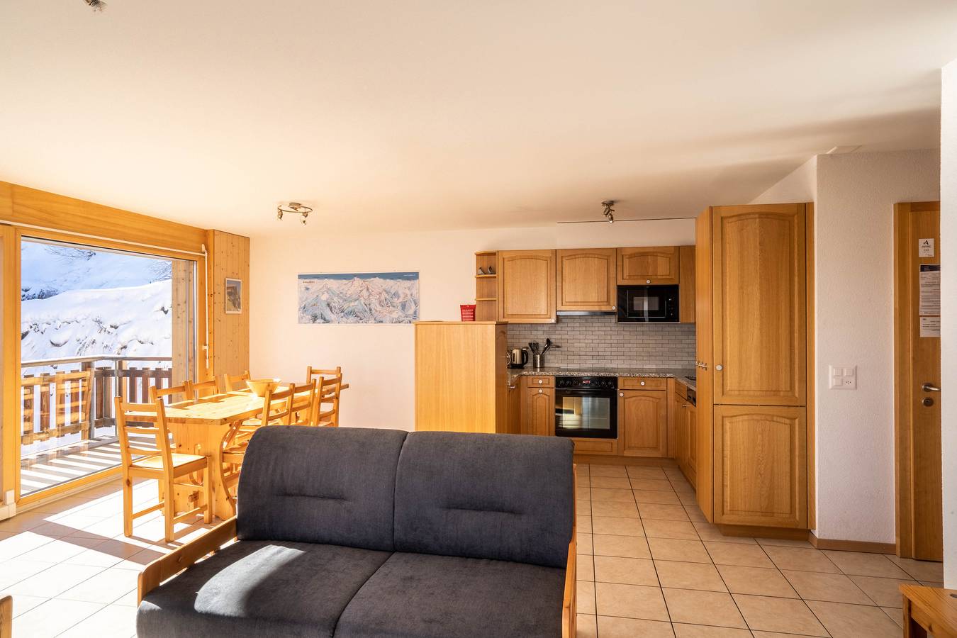Geheel appartement, Vakantieappartement voor 8 personen met balkon/terras in Les Masses, Vex