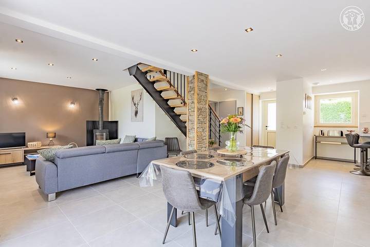 Gîte pour 6 personnes, avec terrasse et jardin à Montcel - 3