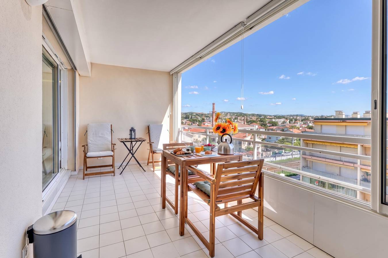 Ganze Wohnung, Apt sea view with swimming pool in Golfe-Juan, Vallauris