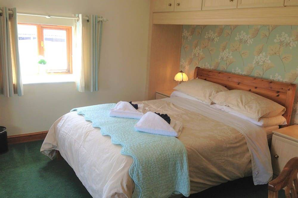 Country Double En-Suite in Godney, Somerset