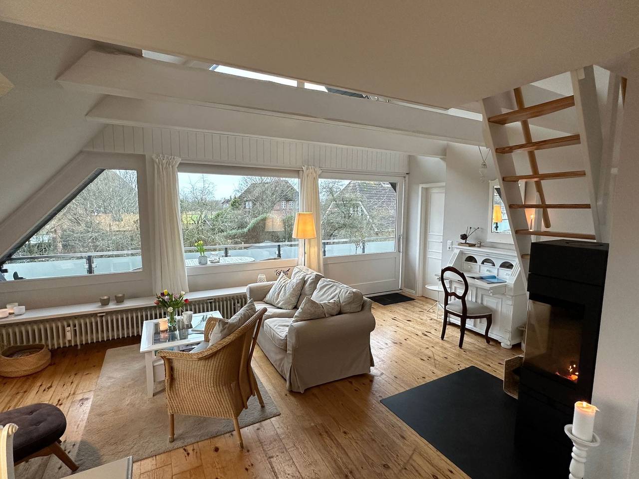 Ganze Ferienwohnung, Bi de Süd 45/ 5 -  wenige Minuten zum Strand - Reetblick West in Nieblum, Föhr