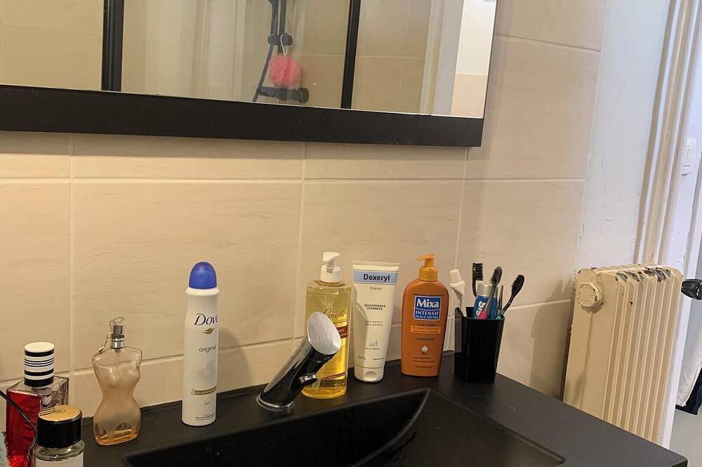 Entire apartment, Homerez - Apartment in Vitrolles in Vitrolles, Istres region