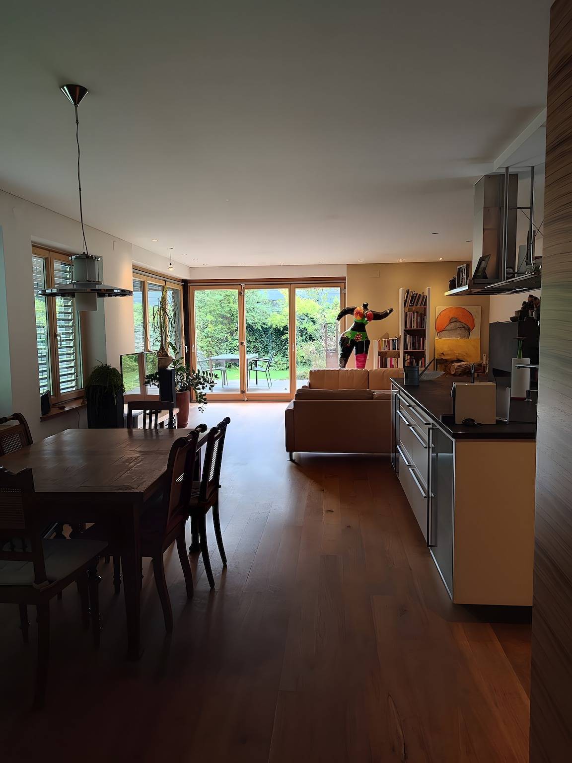 Apartamento entero, Loft con chimenea, jacuzzi, terraza privada, jardín y Wi-Fi in Lustenau, Bodensee-Vorarlberg