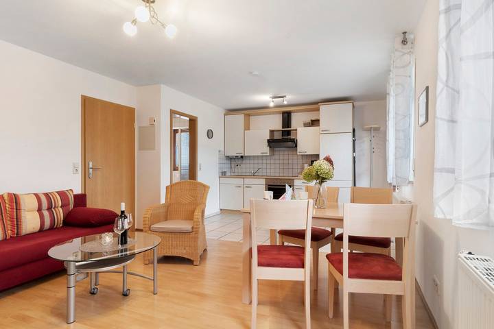 Entire apartment, Apartment 'Rauscher' with Private Terrace and Wi-Fi in Münsingen, Neckar-Alb