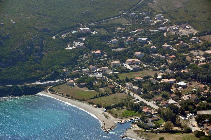 Gîte pour 4 personnes, avec jardin ainsi que vue et terrasse à Sisco - 2