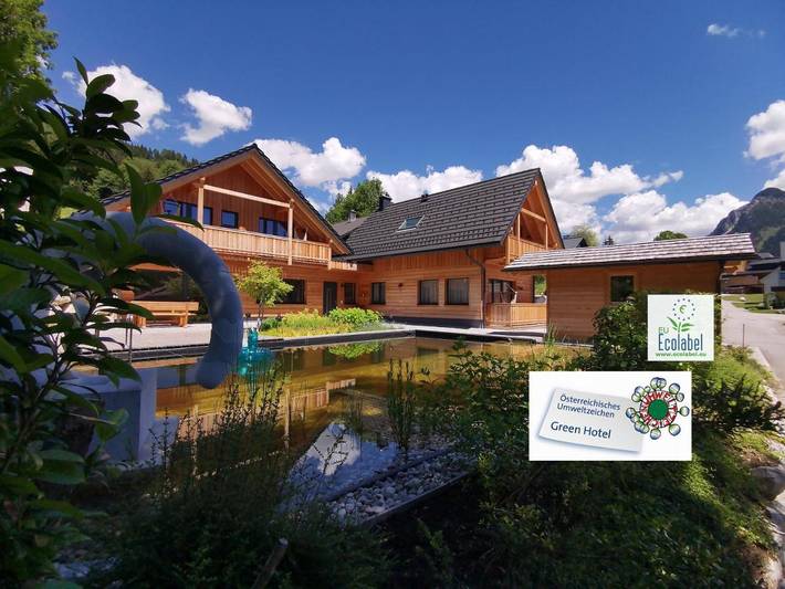 Hütte für 3 Personen, mit Balkon und Terrasse sowie Garten und Pool in Tauplitz