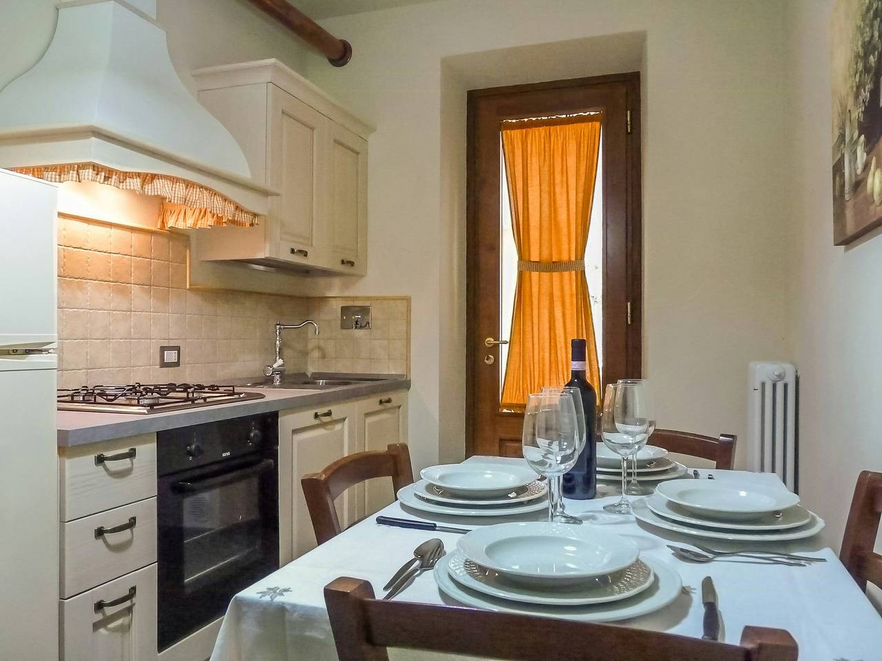 Ganze Wohnung, Ferienwohnung mit Pool in den Hügeln von Vinci in Larciano, Pistoia Provinz