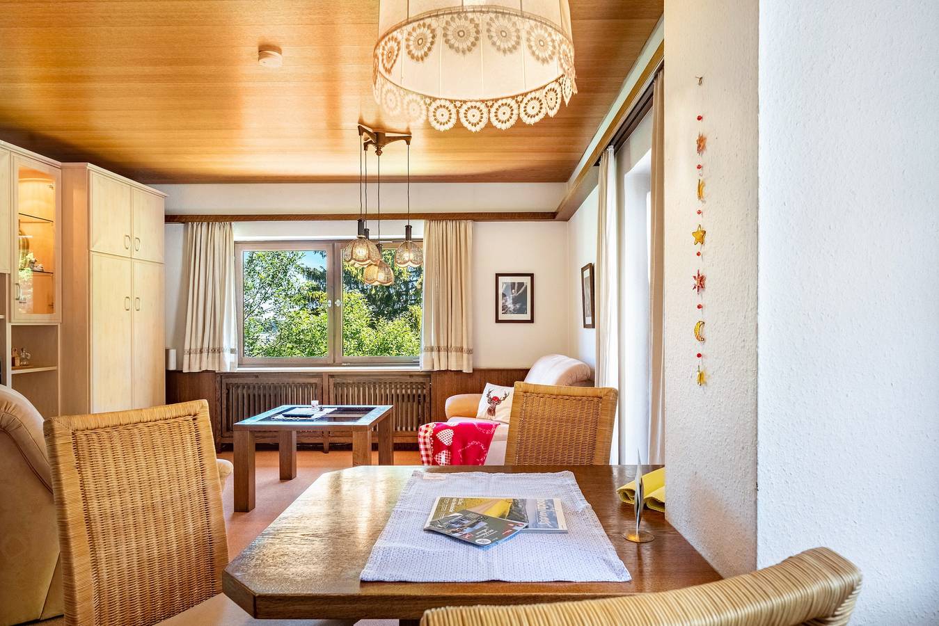 Appartement entier, Appartement "Silberdistel" avec vue sur les montagnes, terrasse privée et Wi-Fi in Altglashütten (Feldberg), Feldberg