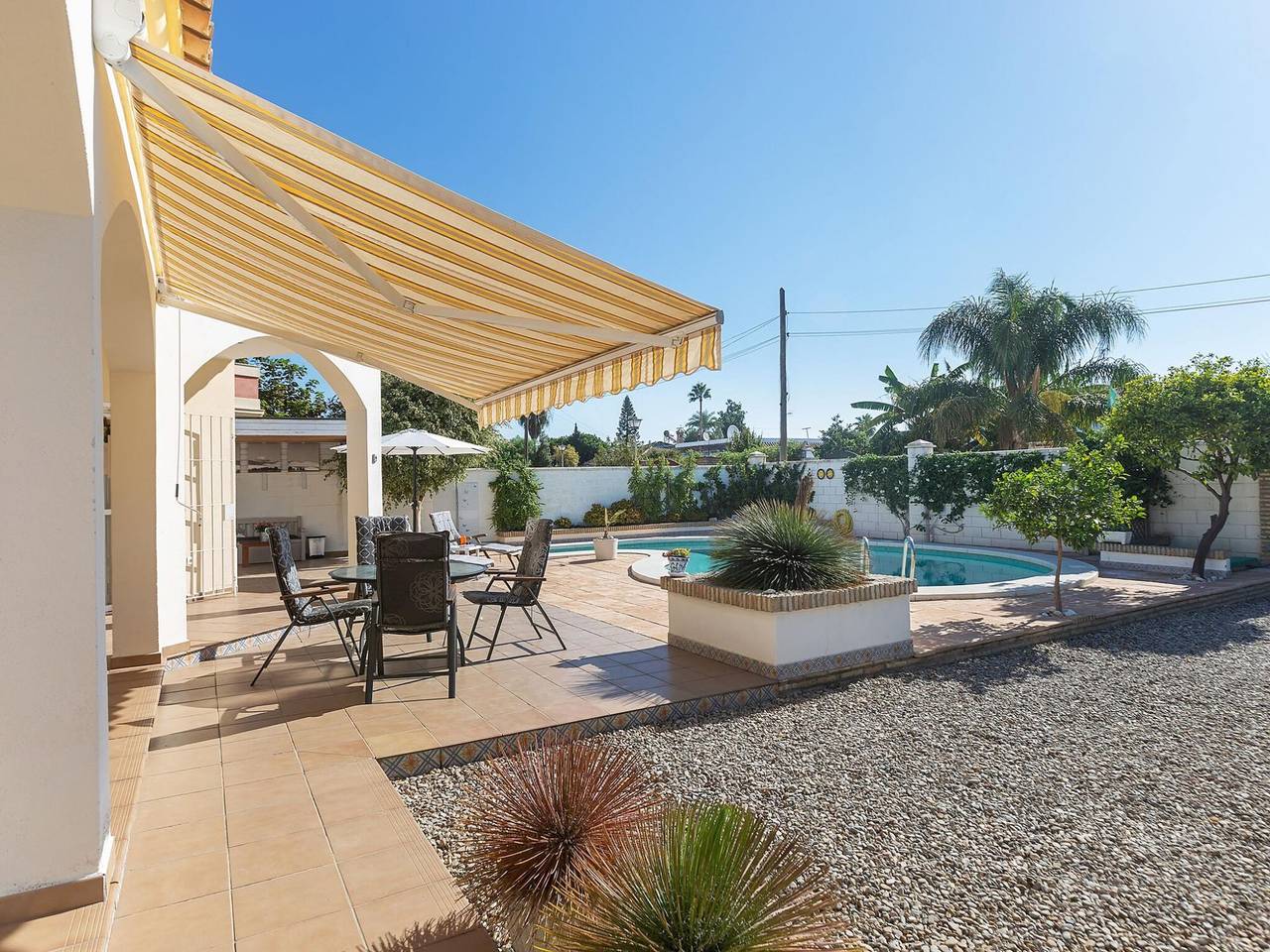 Detached villa with a large private swimming pool. in Sanlúcar de Barrameda, Costa de la Luz