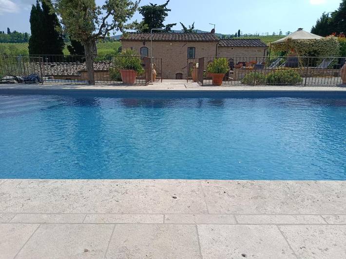 Chambre d’hôte pour 3 personnes, avec Terrasse ainsi que Jardin et Piscine