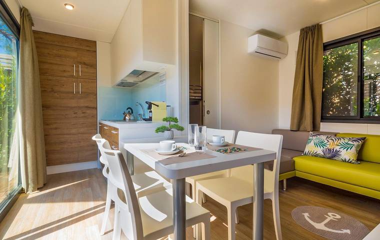 Ferienhaus für 5 Personen, mit Whirlpool und Terrasse sowie Seeblick am Gardasee - 3