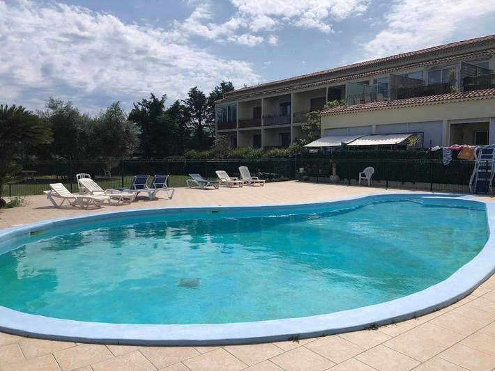 Appartement de vacances pour 4 personnes, avec Terrasse et Piscine