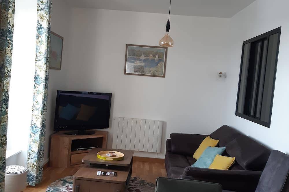 Appartement entier, Les pieds dans l'eau dans une belle commune touristique in Saint-Quay-Portrieux, Côte de Goëlo