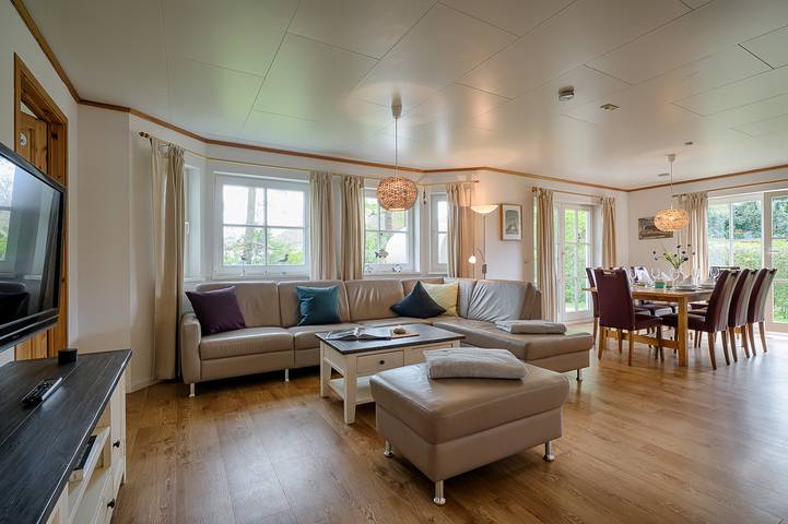 Ferienhaus für 10 Personen, mit Garten und Sauna sowie Terrasse am Saaler Bodden - 2