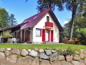 Ferienhaus für 4 Personen, mit Sauna und Garten sowie Terrasse, mit Haustier in Sellin