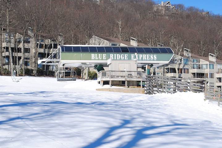 Vacation rental for 6 people, with balcony and pool in Wintergreen