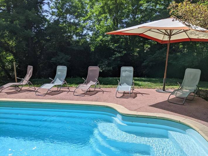 Location de vacances pour 2 personnes, avec piscine ainsi que jardin et vue, adapté aux familles à Chissey-en-Morvan - 4