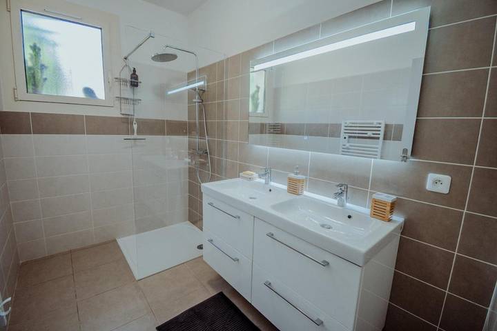 Location de vacances pour 6 personnes, avec terrasse et jardin, animaux acceptés à Durfort-Lacapelette - 4