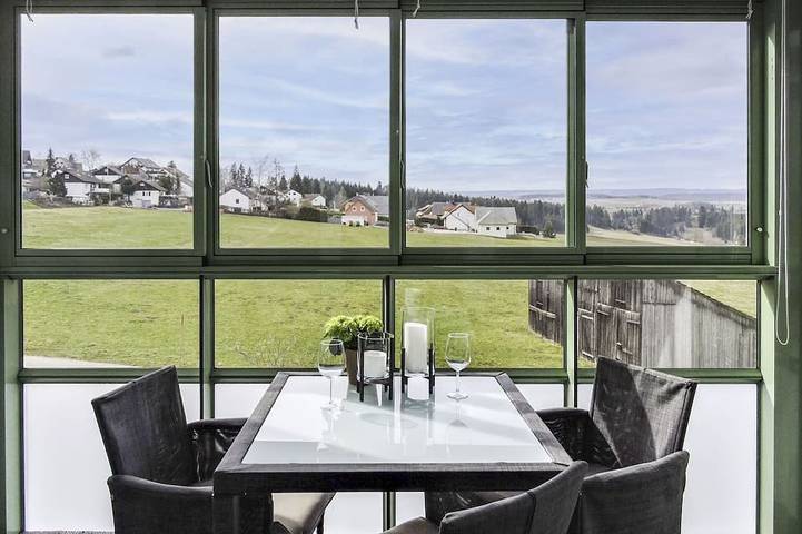 Ferienwohnung für 3 Personen, mit Balkon und Pool, mit Haustier in Löffingen