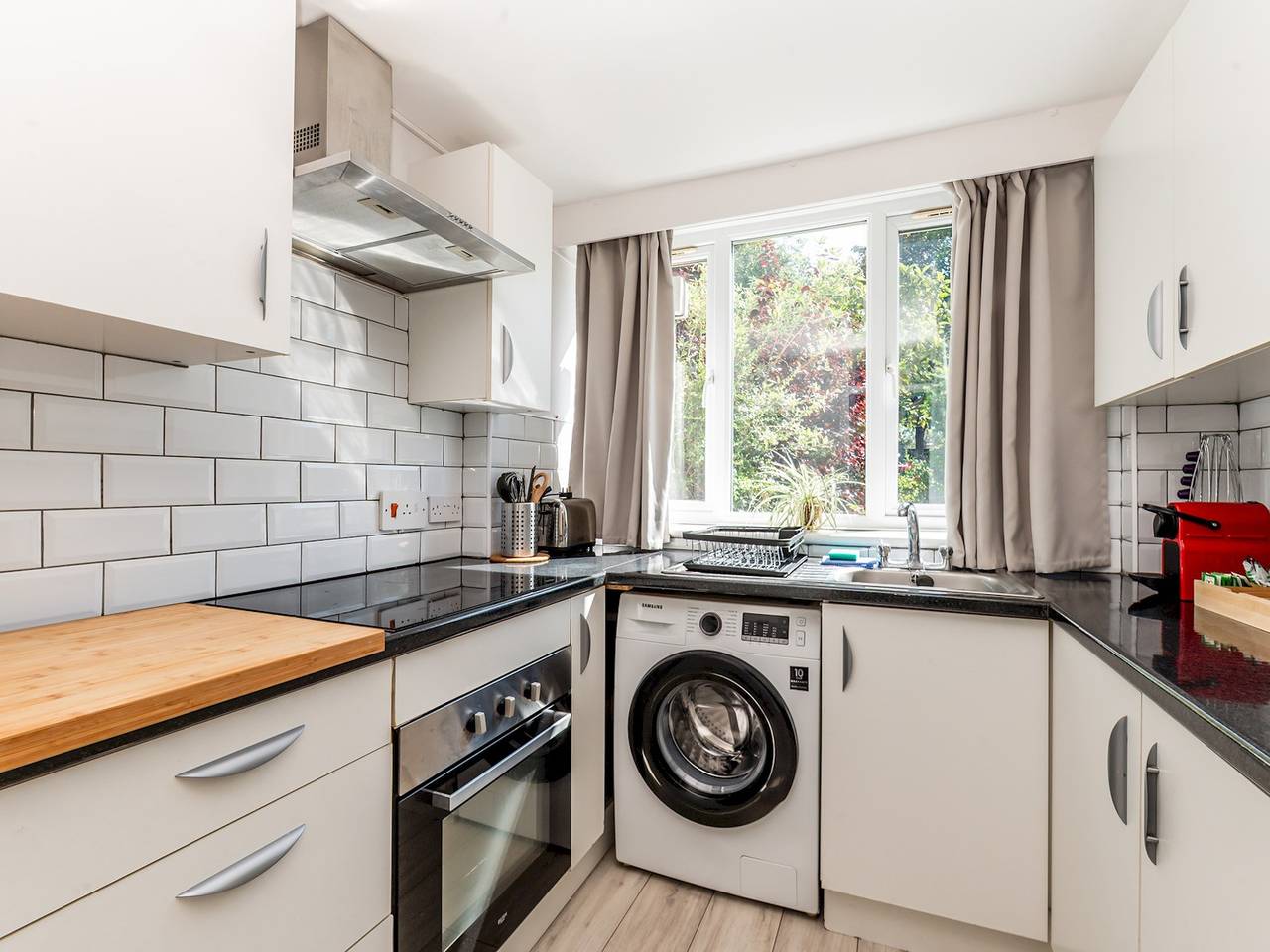 Entire apartment, Pass the Keys | Charming, Tranquil 2 Br Kingston Escape, London in Kingston upon Thames, London