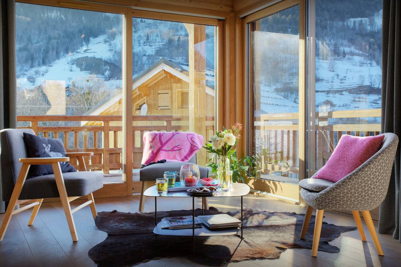 Stylish Valmorel chalet for 10 - sauna & sunny terraces - Ovo Network in Les Avanchers-Valmorel, Le Grand Domaine