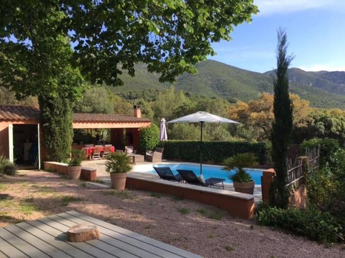Maison de vacances pour 2 personnes, avec piscine ainsi que vue et jardin
