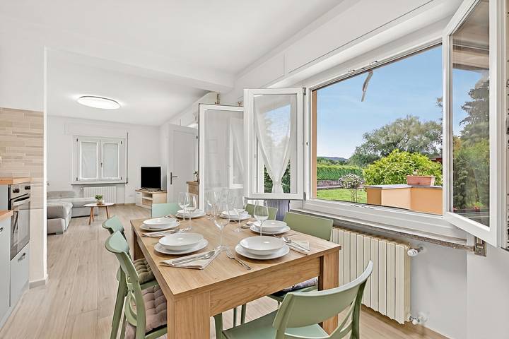 Appartamento intero, Diamond Lake Apartment 13918 in Angera, Comune di Angera