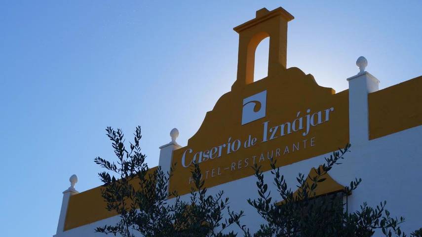 Hotel para 2 personas, con vistas y vistas al lago además de jardín y piscina en Sierras Subbéticas - 2