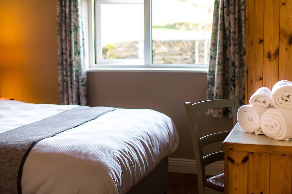 Self catering cottages located on tip of scenic Dingle Peninsula in Dunurlin ED, Dingle Halbinsel