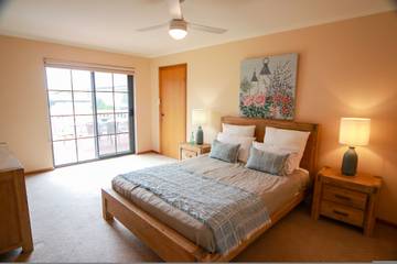 Vacation House for 12 Guests in Encounter Bay, South Australia, Picture 4