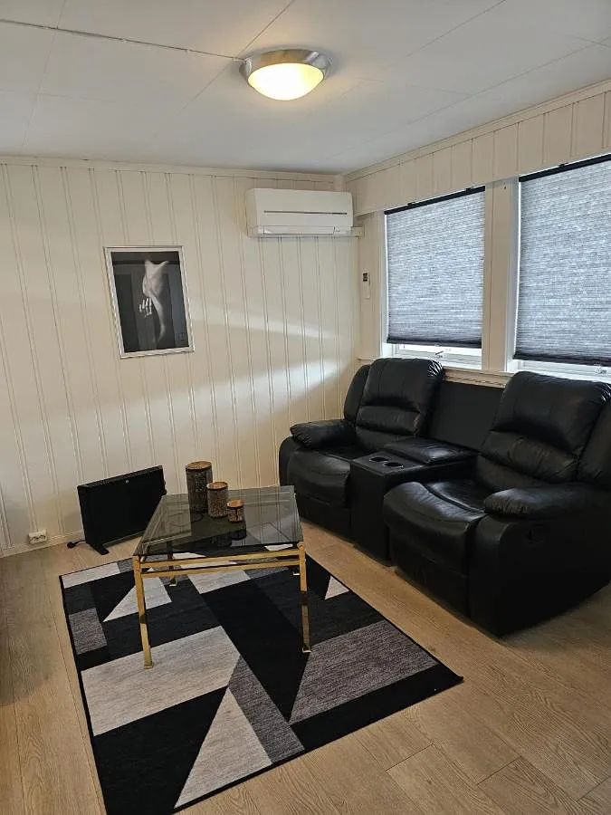 Ferienwohnung für 2 Personen, mit Terrasse und Ausblick sowie Garten - 1