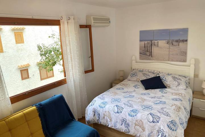 Bungalow für 5 Personen, mit Pool und Balkon sowie Garten in Torrevieja - 2
