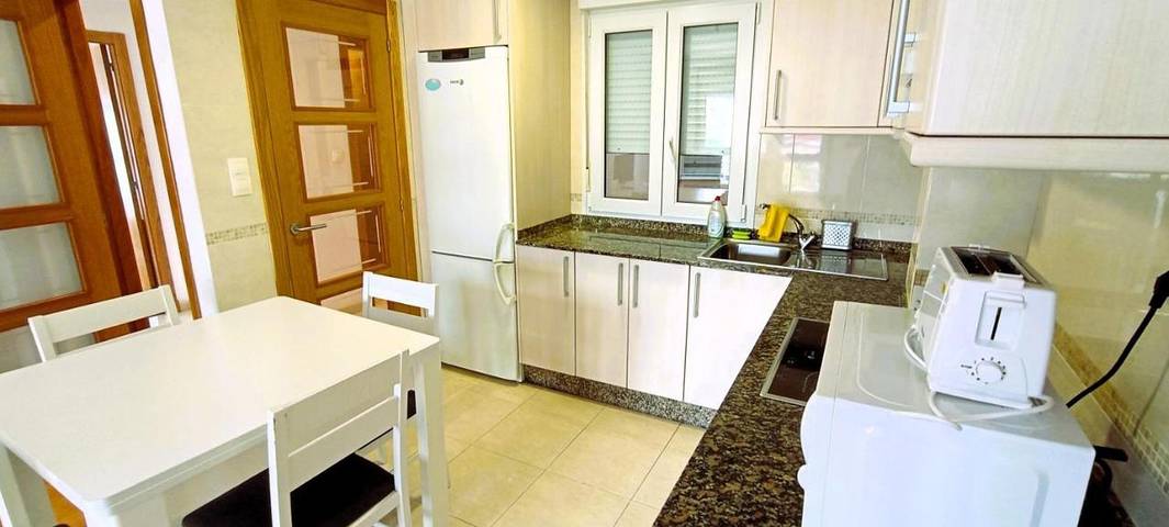 Gîte pour 4 personnes, avec Terrasse et Vue à Cervo (Espagne) - 3