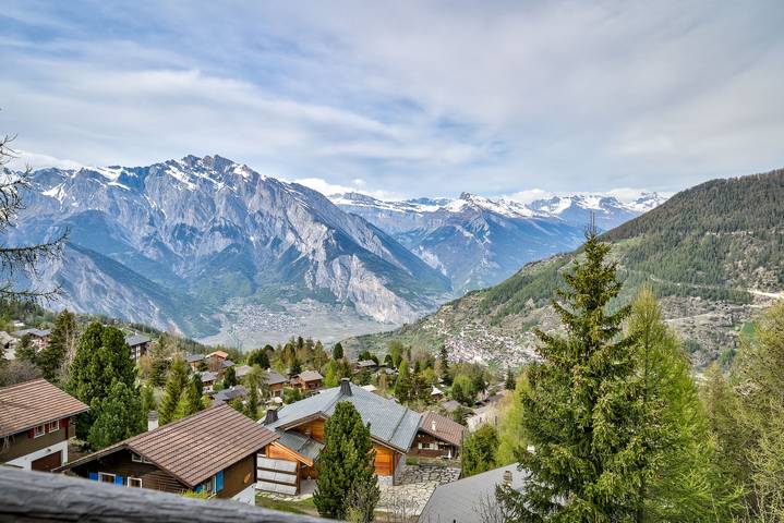 Chalet für 10 Personen, mit Terrasse, kinderfreundlich im Wallis - 4