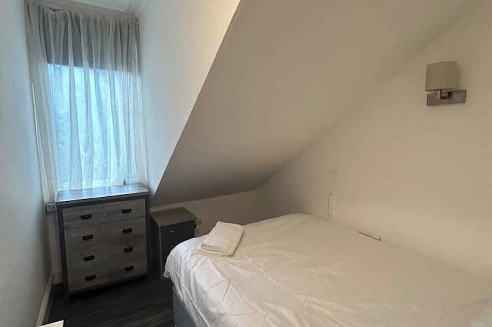 Ganze Wohnung, The Bay View Apartment: Calm Gourock Apartment, Close to Waterfront & Transport in Gourock, Inverclyde