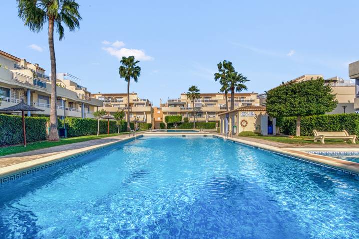 Ferienwohnung für 5 Personen, mit Garten und Kinderpool in Dénia