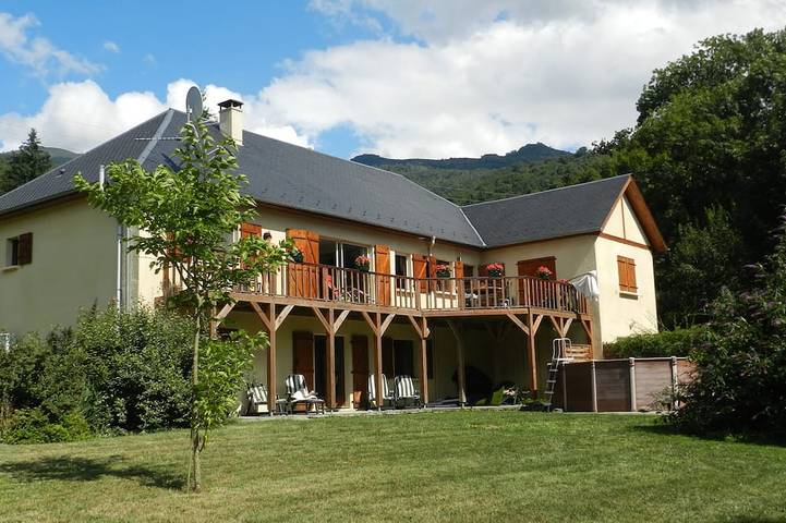 Location de vacances pour 15 personnes, avec Balcon et Jardin à Préchac