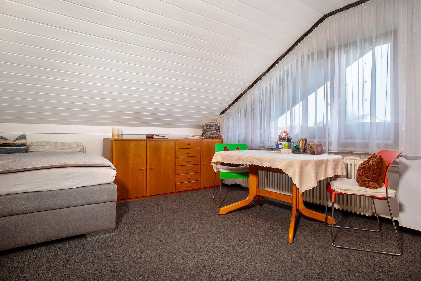 Ganze Wohnung, Ferienwohnung 'Apfelstübchen' mit Bergblick und Wi-Fi in Friedrichshafen, Region Bodensee-Oberschwaben
