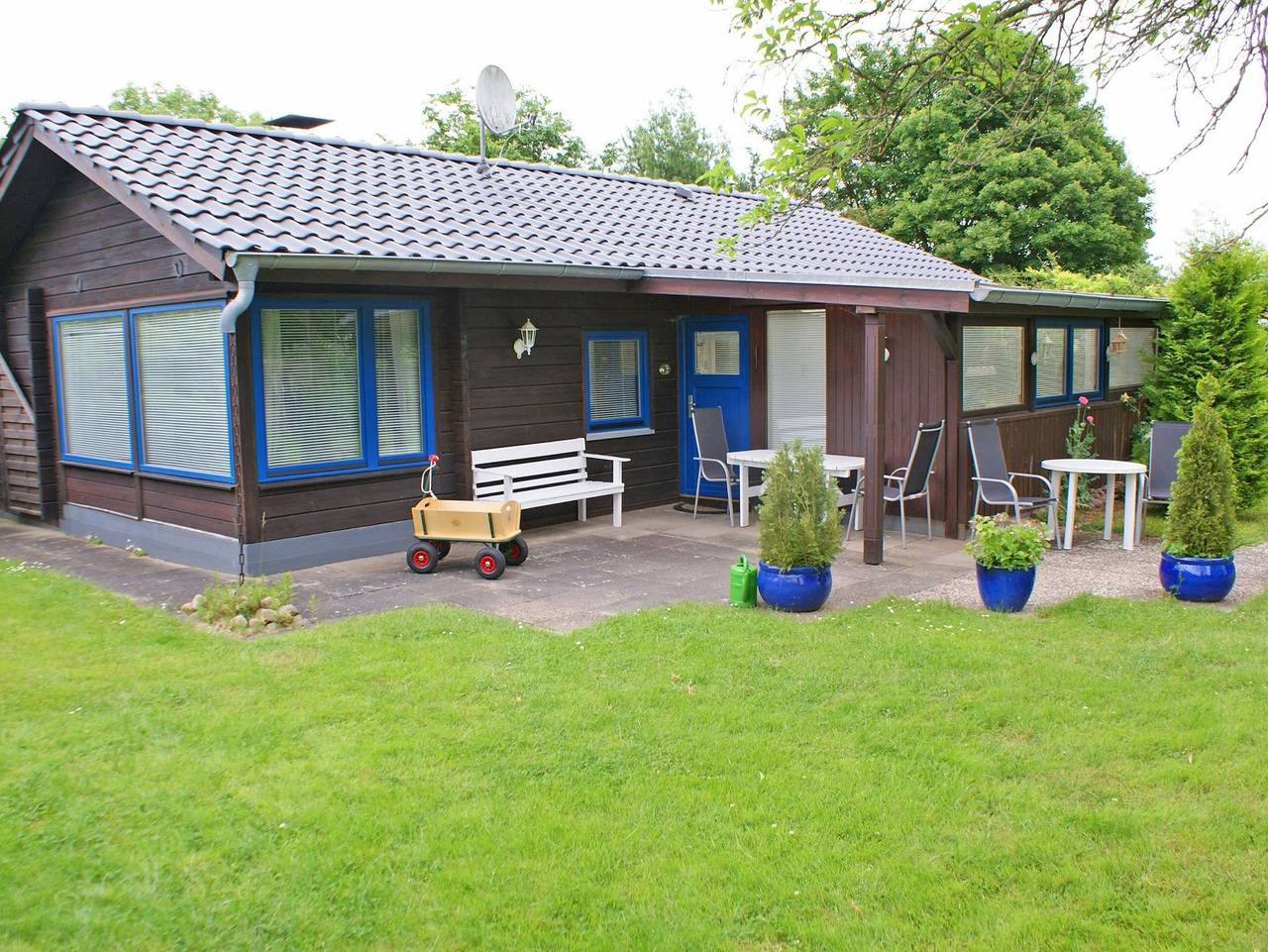 Blockhaus mit Zaun und W-Lan in Ostseebad Damp, Damp