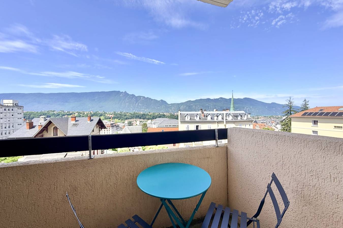 Ganze Wohnung, T2 Thermes et centre Aix-les-Bains parking in Aix-les-Bains, Chambéry und Umgebung