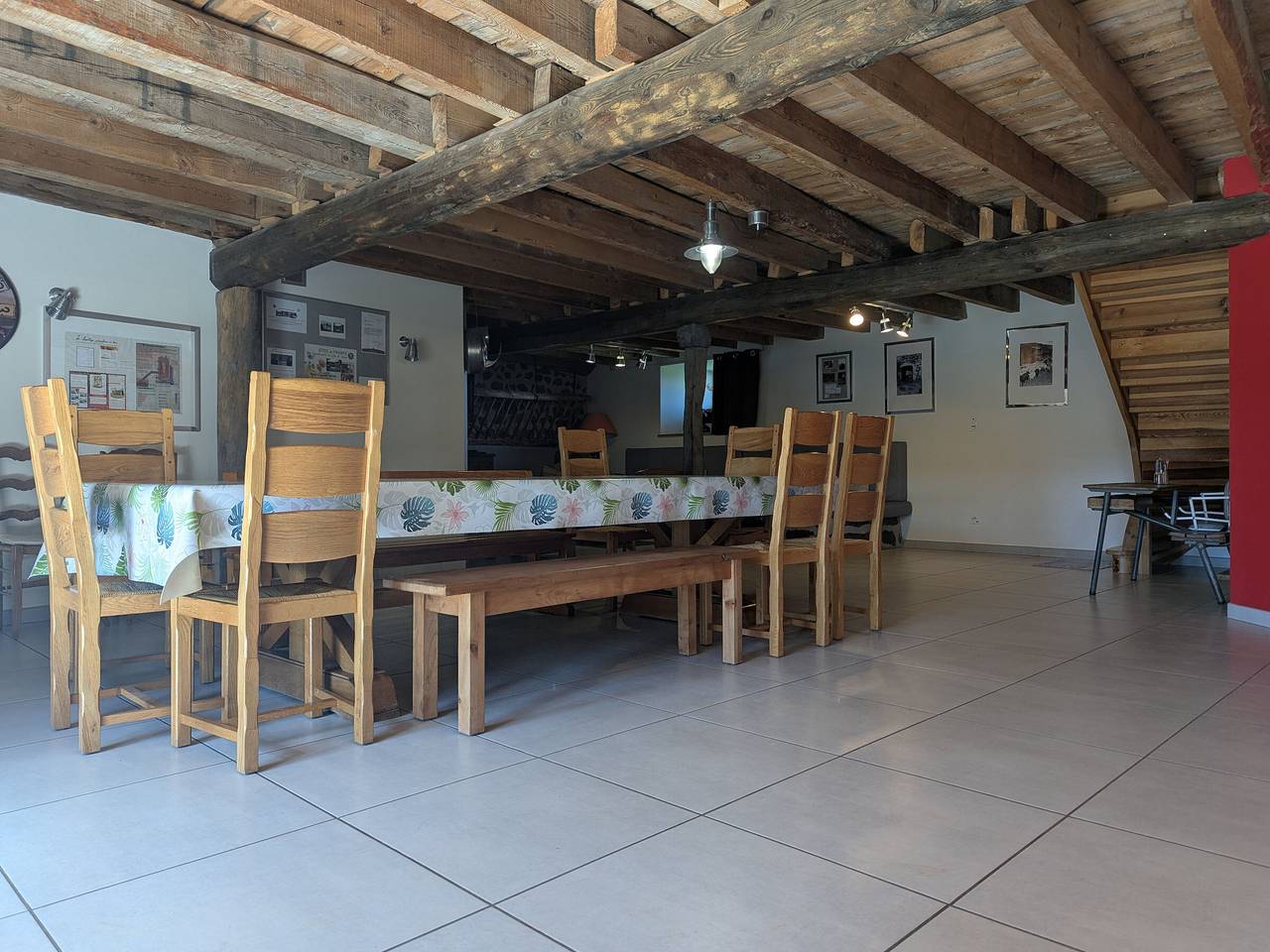 Maison de caractère avec grand terrain, proche d'Arlempdes, labels Ecogîte et Tourisme & Handicap in Arlempdes, Haute-Loire