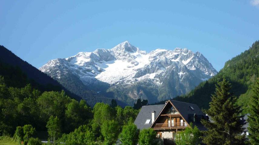 Gîte pour 4 personnes, avec vue dans Arties - 2