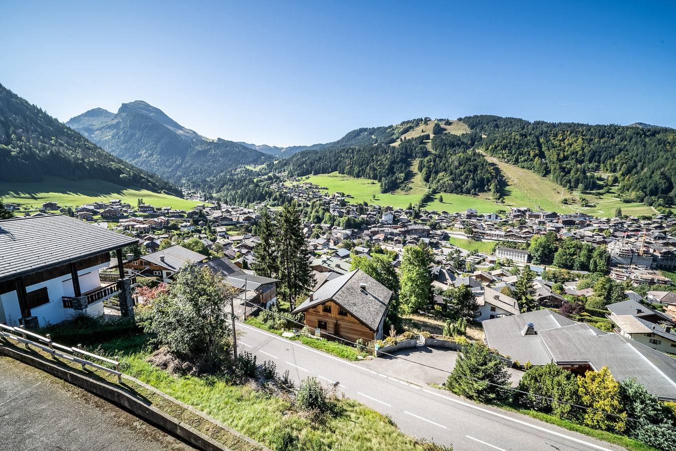 Ganze Wohnung, Apartment 'Grand Arnica' mit Bergblick, Balkon und Wlan in Morzine, Les Portes du Soleil