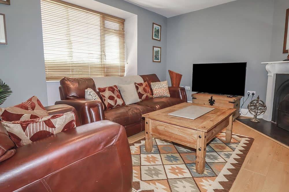 1 Grenville Road, pet friendly, country holiday cottage in Truro in Truro, Cornouailles
