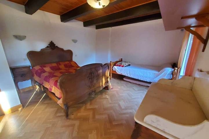 Chalet pour 6 personnes, avec jardin à Chambon-sur-Lac - 4